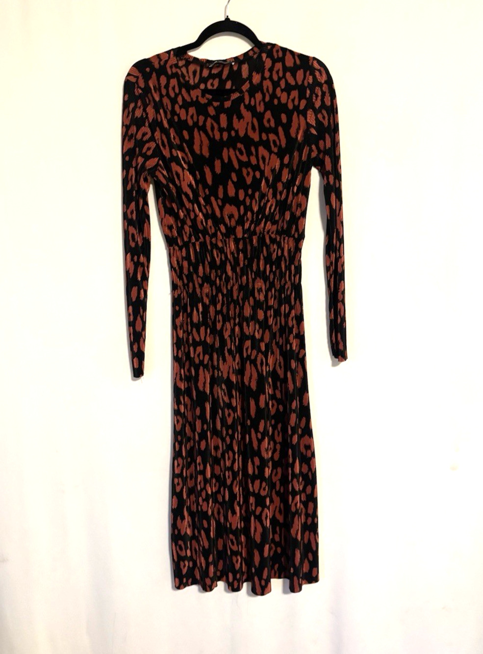 Zara Dress Medium Midi Stretch Crew Neck Long Sleeve Aline